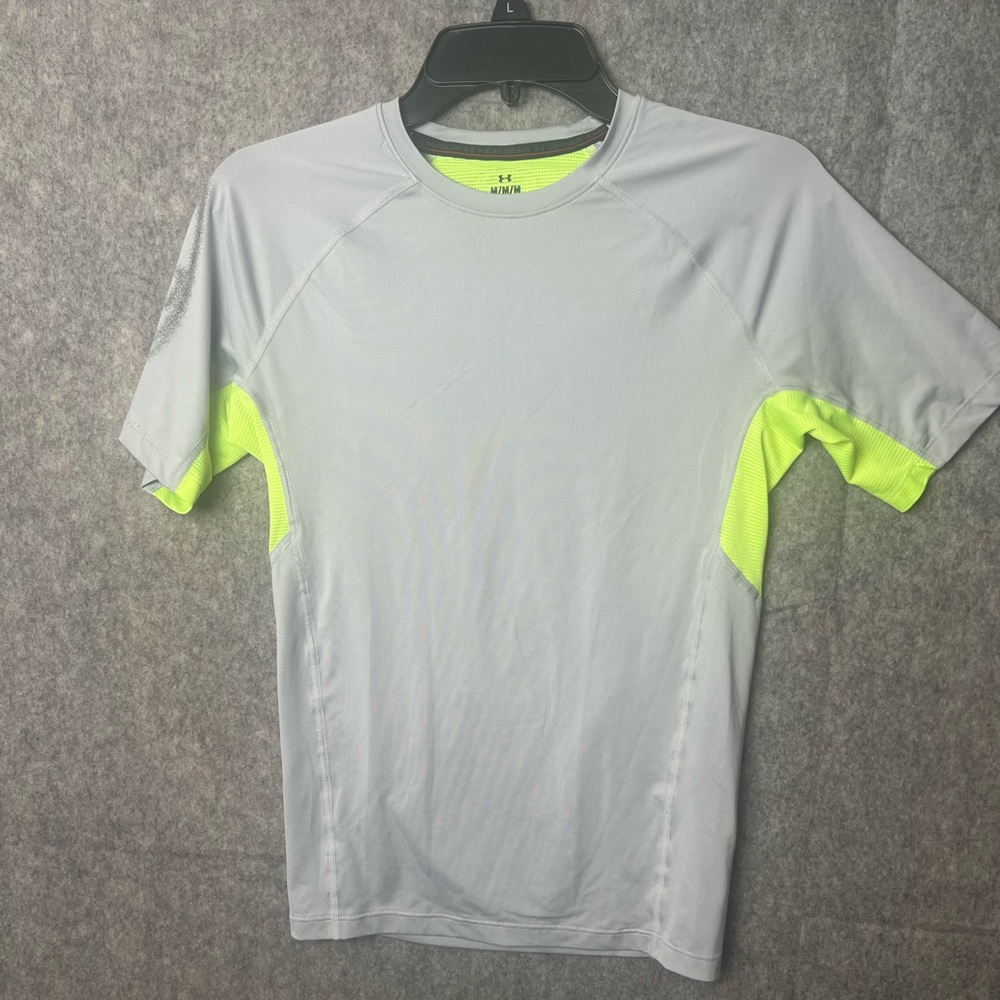 Under Armour Youth Size Medium Gray and Neon Yellow T-Shirt lightweight athletic